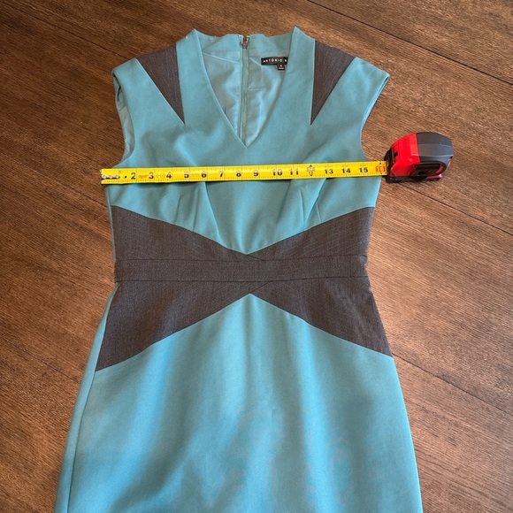 Michael Antonio Blue and Black Sheath Midi Dress V-Neck Sleeveless - Picture 4 of 6